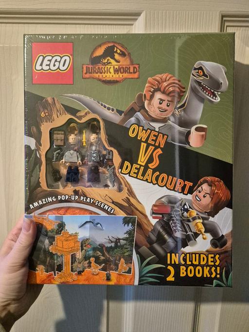 Buy & Sell Crumpsall Manchester - Photos for new Lego Jurrasic World Minifigs & Books