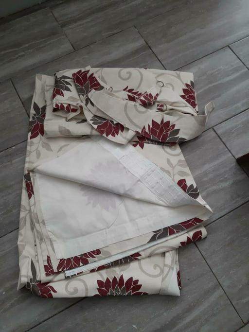 Buy & Sell South Hylton Sunderland - Photos for curtains 44W x 90L