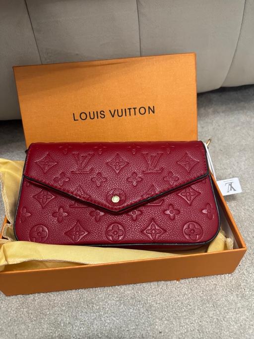 Buy & Sell Orsett Thurrock - Essex - Photos for LV clutch bag
