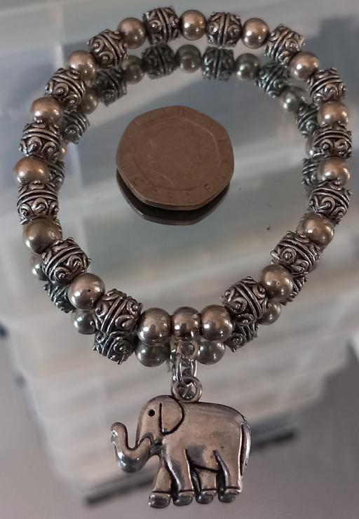 Buy & Sell Thatto Heath Saint Helens - Photos for Heavy elephant charm bracelet