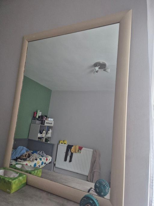 Buy & Sell Old Ford East London - Photos for large mirror