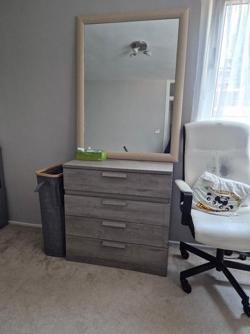 Buy & Sell Old Ford East London - Photos for Chest of drawers