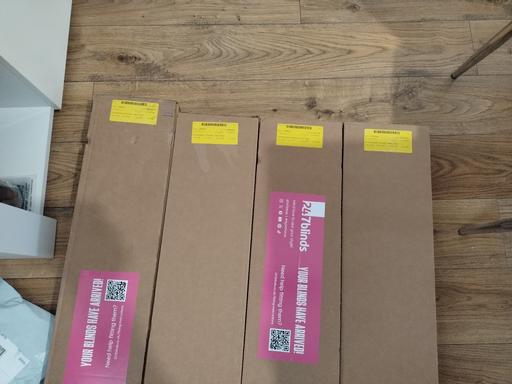 Buy & Sell Rayleigh Rochford - Photos for 4 x Brand New White faux wood blinds