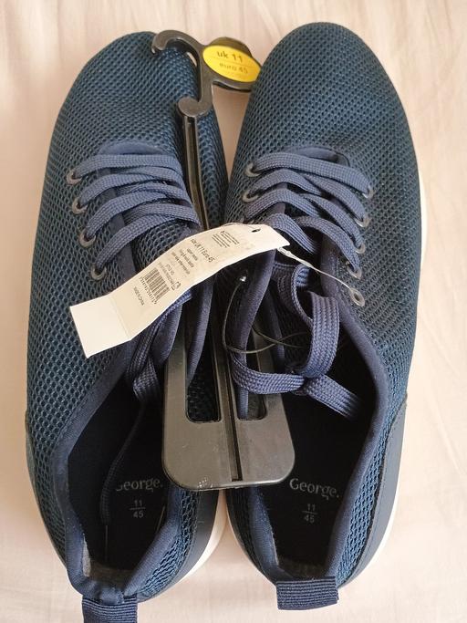 Buy & Sell Lanesfield Wolverhampton - Photos for Mens Trainers size 11 brand new