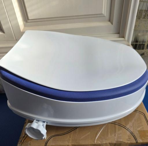 Buy & Sell Wickford Basildon - Photos for Raised Toilet Seat (Deluxe)