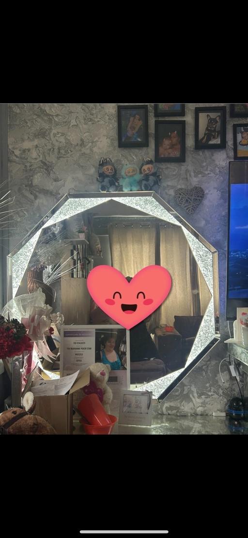Buy & Sell Birchills Walsall - Photos for Crushed diamond led mirror