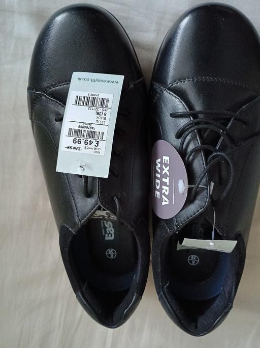 Buy & Sell Lanesfield Wolverhampton - Photos for Ladies leather shoes wide fit size 6 B/N