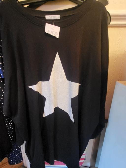 Buy & Sell Worsley Mesnes Wigan - Photos for Black Star Top.. NEW WITH TAGS