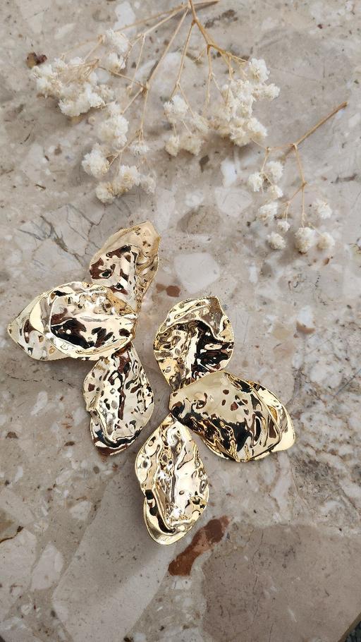 Buy & Sell Henley-on-Thames South Oxfordshire - Photos for Oversized flower stud y*sl