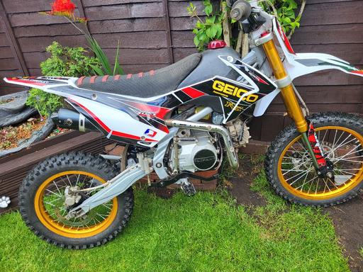 Vehicles South Hylton Sunderland - Photos for 125 big wheel pit bike
