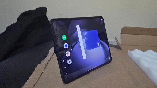 Buy & Sell Corby North Northamptonshire - Photos for SAMSUNG FOLD 5 1TB UNLOCKED Extended warranty
