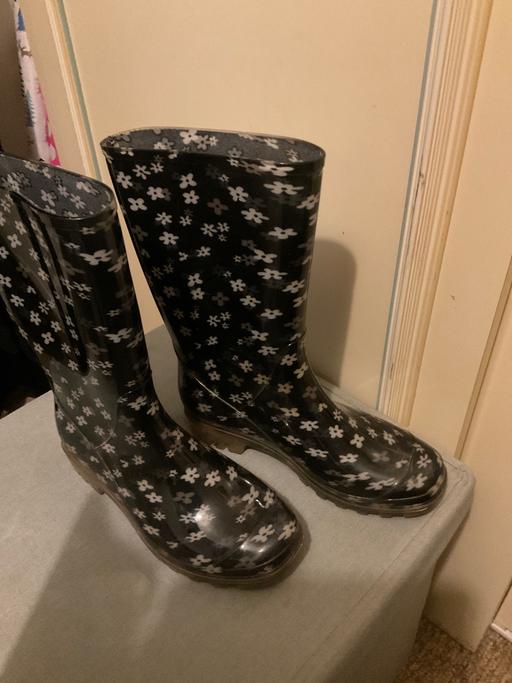 Buy & Sell Princes End Sandwell - Photos for Wellingtons