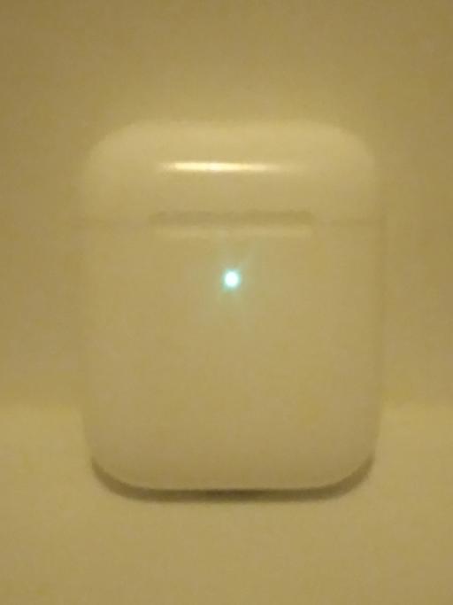 Buy & Sell Greenwich South East London - Photos for Apple 6's AirPods With Charging Case
