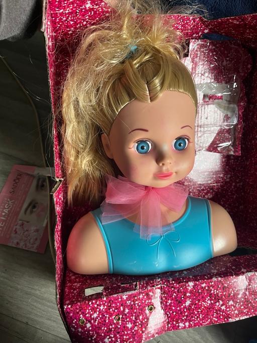 Buy & Sell Wednesfield Wolverhampton - Photos for Dolls heads 1st is £2 second is £1