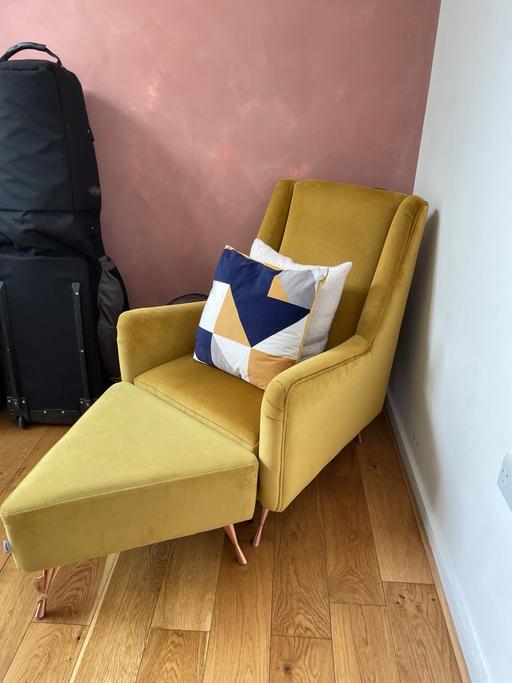 Buy & Sell Lambeth South East London - Photos for BRAND NEW - Armchair with foot stool