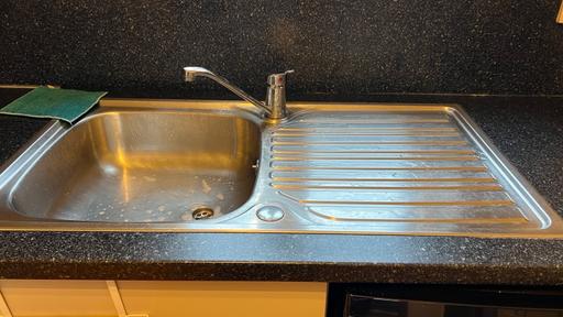 Buy & Sell Hammersmith and Fulham West London - Photos for Metal sink with pull out tap.