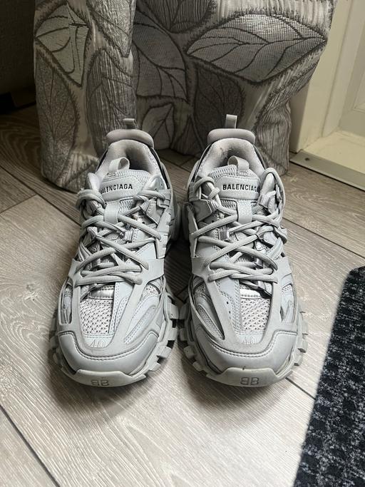 Buy & Sell Palacefields Halton - Photos for Women’s Grey Balenciaga Tracks