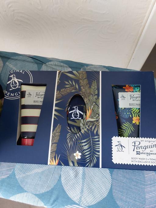 Buy & Sell Moseley Village Wolverhampton - Photos for mens penguin gift set