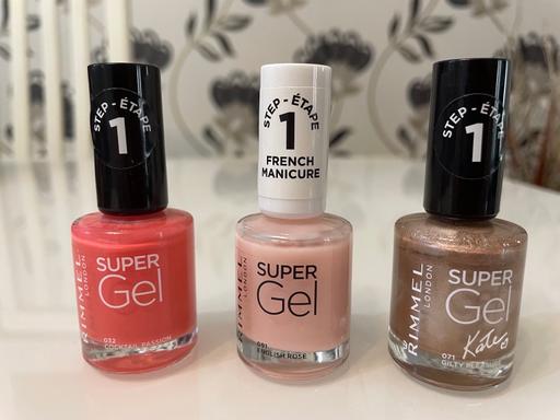 Buy & Sell Oldbrook Milton Milton Keynes - Photos for Nail Varnish - Rimmel London