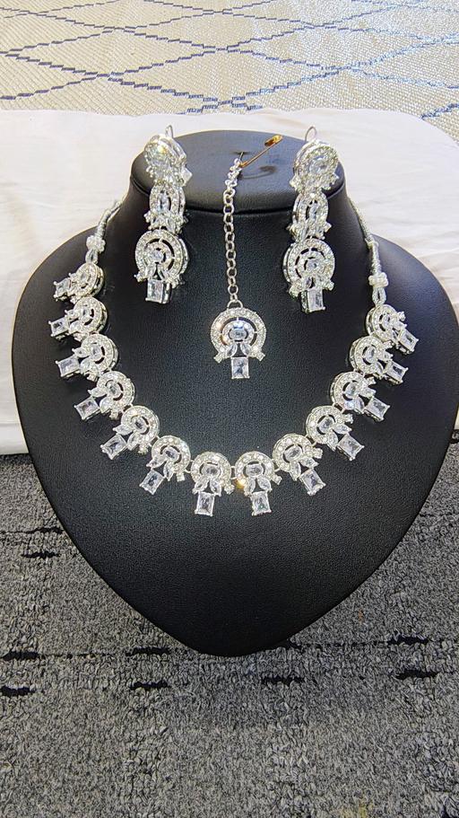 Buy & Sell West Bowling Bradford - Photos for jewellery set for parties silver finish shiny