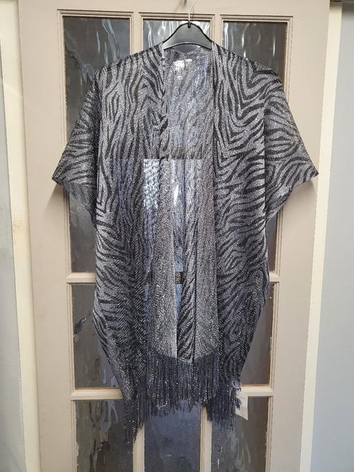 Buy & Sell Oxley Wolverhampton - Photos for NEW sparkly shawl