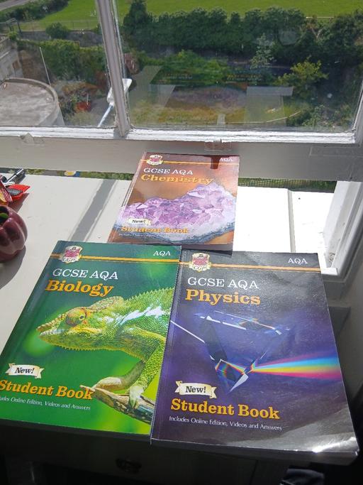 Buy & Sell Ramsgate Thanet - Photos for GCSE Science books