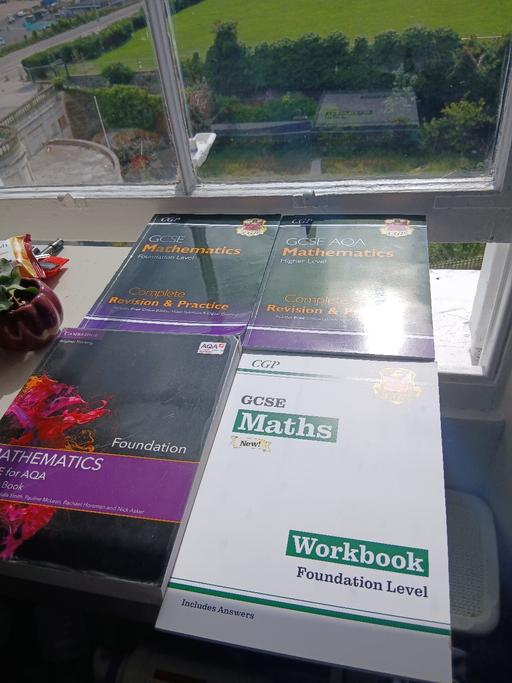 Buy & Sell Ramsgate Thanet - Photos for GCSE Maths books bundle