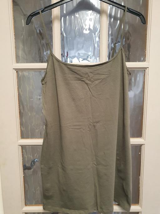 Buy & Sell Oxley Wolverhampton - Photos for New vest top