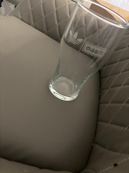 Buy & Sell North Ormesby Middlesbrough - Photos for Adidas / Oasis Pint Glass
