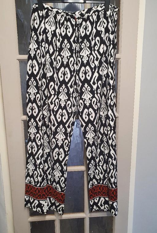 Buy & Sell Bushbury Wolverhampton - Photos for New trousers