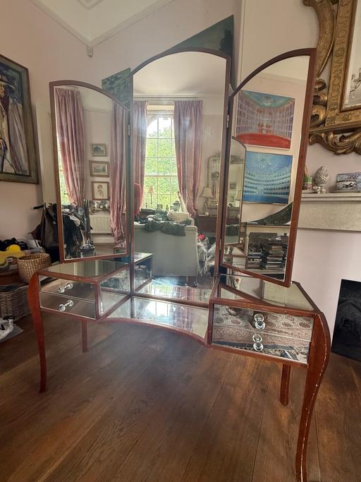 Buy & Sell Barnsbury North London - Photos for Laura Ashley Charleston dressing table