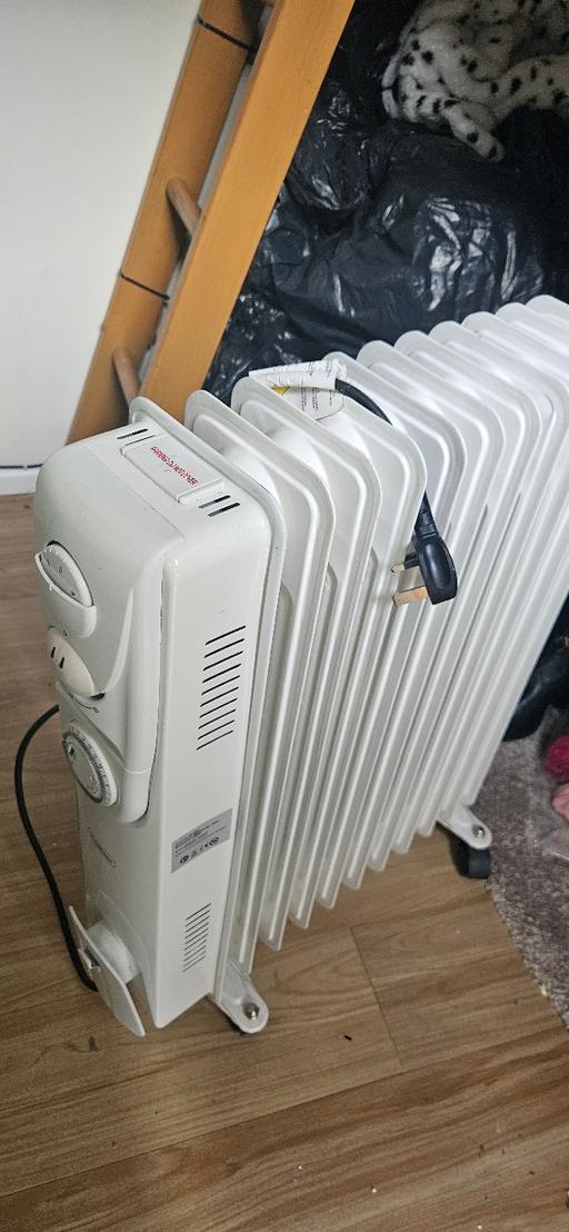 Buy & Sell Yew Tree Estate Sandwell - Photos for oil filled radiator