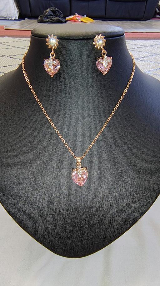 Buy & Sell West Bowling Bradford - Photos for jewellery set earrings and necklace heart shp