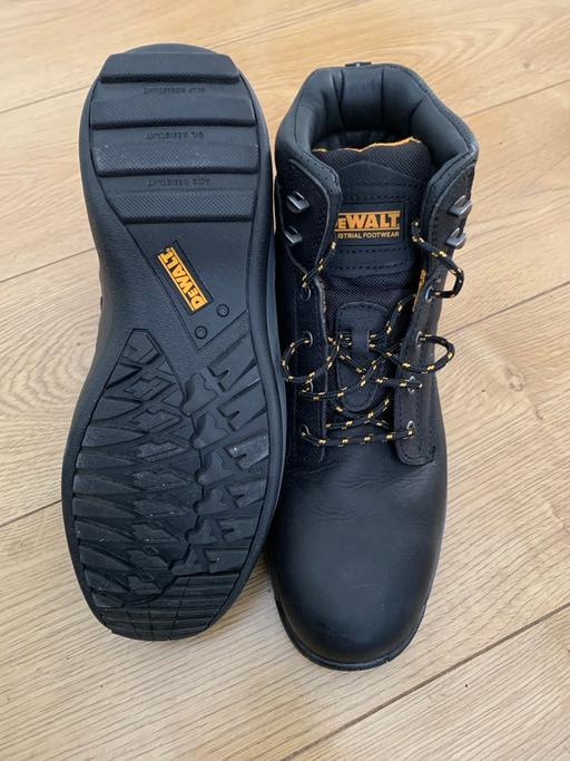 Buy & Sell Cann Hall East London - Photos for Dewalt work boots (Black leather)