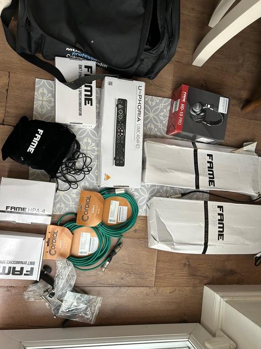 Buy & Sell Albany Park South East London - Photos for Recording equipment/podcast equipment/sound