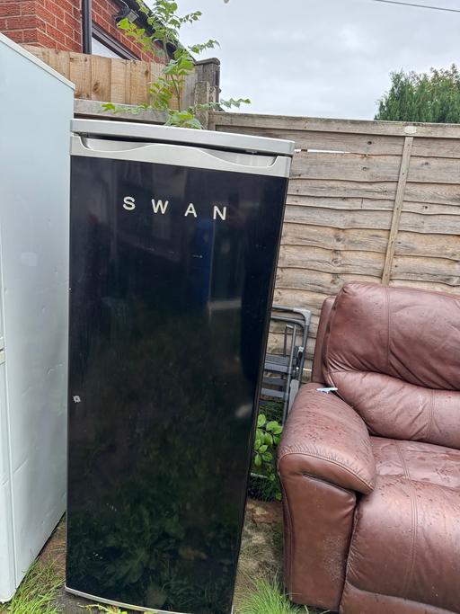 Buy & Sell Collyhurst Manchester - Photos for Swan Black Fridge Freezer - 141cm Tall