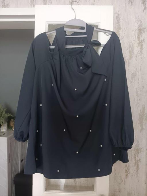Buy & Sell Hornchurch Havering - Photos for navy blue pearl cold shoulder blouse