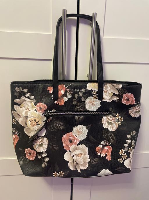 Buy & Sell Walderslade Maidstone - Photos for Fiorelli handbag
