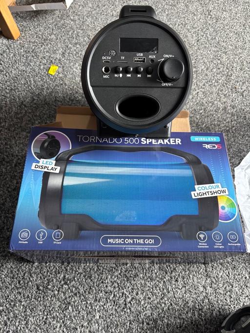 Buy & Sell Hasland Chesterfield - Photos for Tornada 500 speaker colour light show