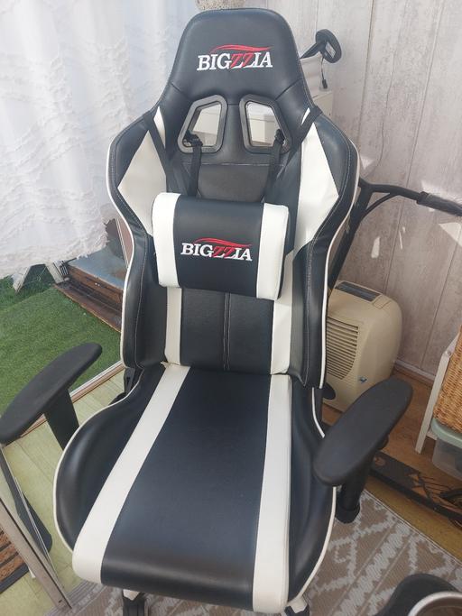 Buy & Sell Purfleet-on-Thames Thurrock - Essex - Photos for gaming chair