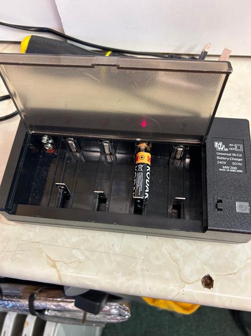Buy & Sell Quinton Birmingham - Photos for Battery charger