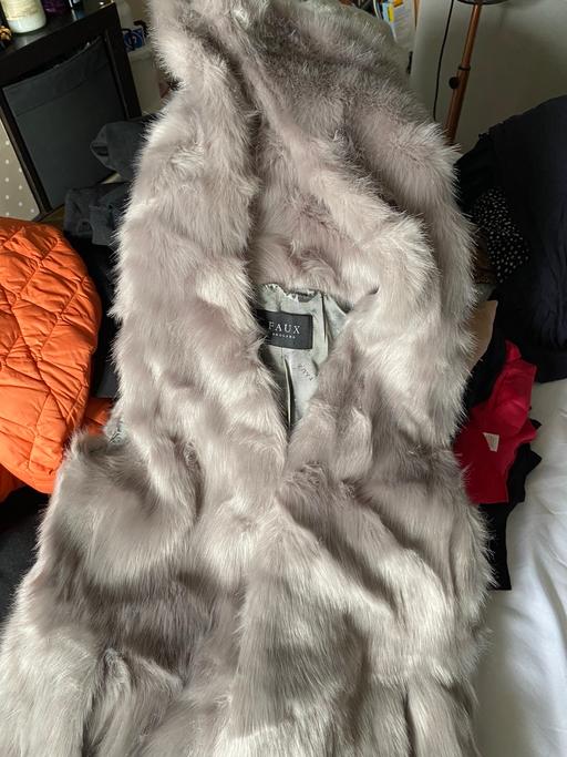 Buy & Sell Lessness Heath South East London - Photos for Faux fur waist coat