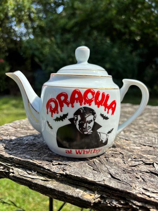 Buy & Sell Earlsheaton Kirklees - Photos for Dracula Whitby Teapot