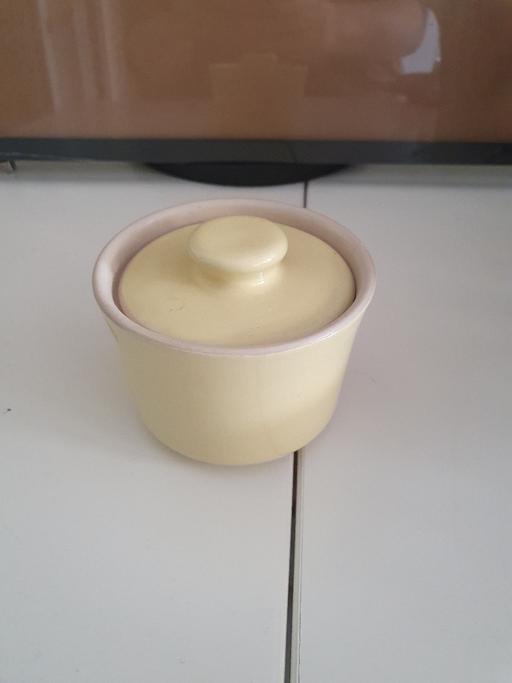 Buy & Sell Oxley Wolverhampton - Photos for Small jar & lid