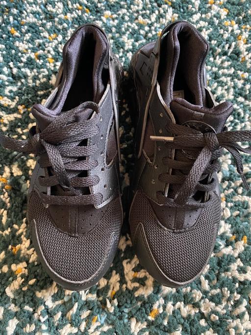Buy & Sell Lessness Heath South East London - Photos for Huarache trainers