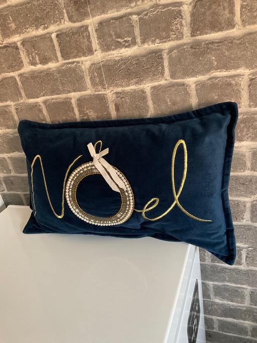 Buy & Sell Tipton Sandwell - Photos for Cushion