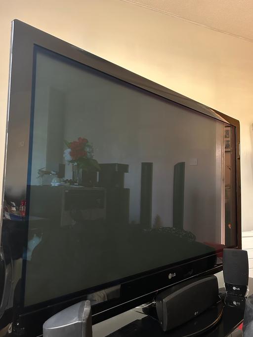 Buy & Sell Bethnal Green East London - Photos for LG TV and TV stand