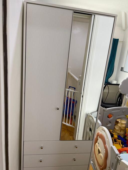 Buy & Sell Old Oak Common North West London - Photos for Wardrobe