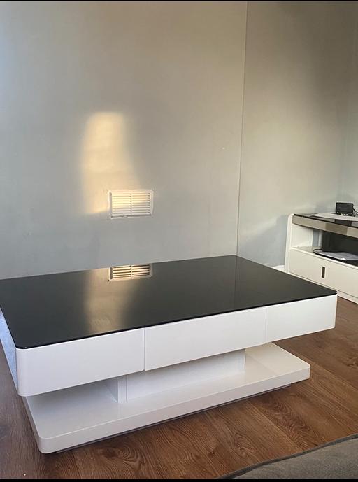 Buy & Sell Gillingham Medway - Kent - Photos for Modern white &Black Glass centre Table