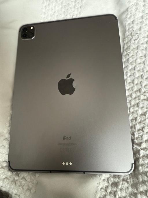 Buy & Sell Blackburn Blackburn with Darwen - Photos for iPad Pro